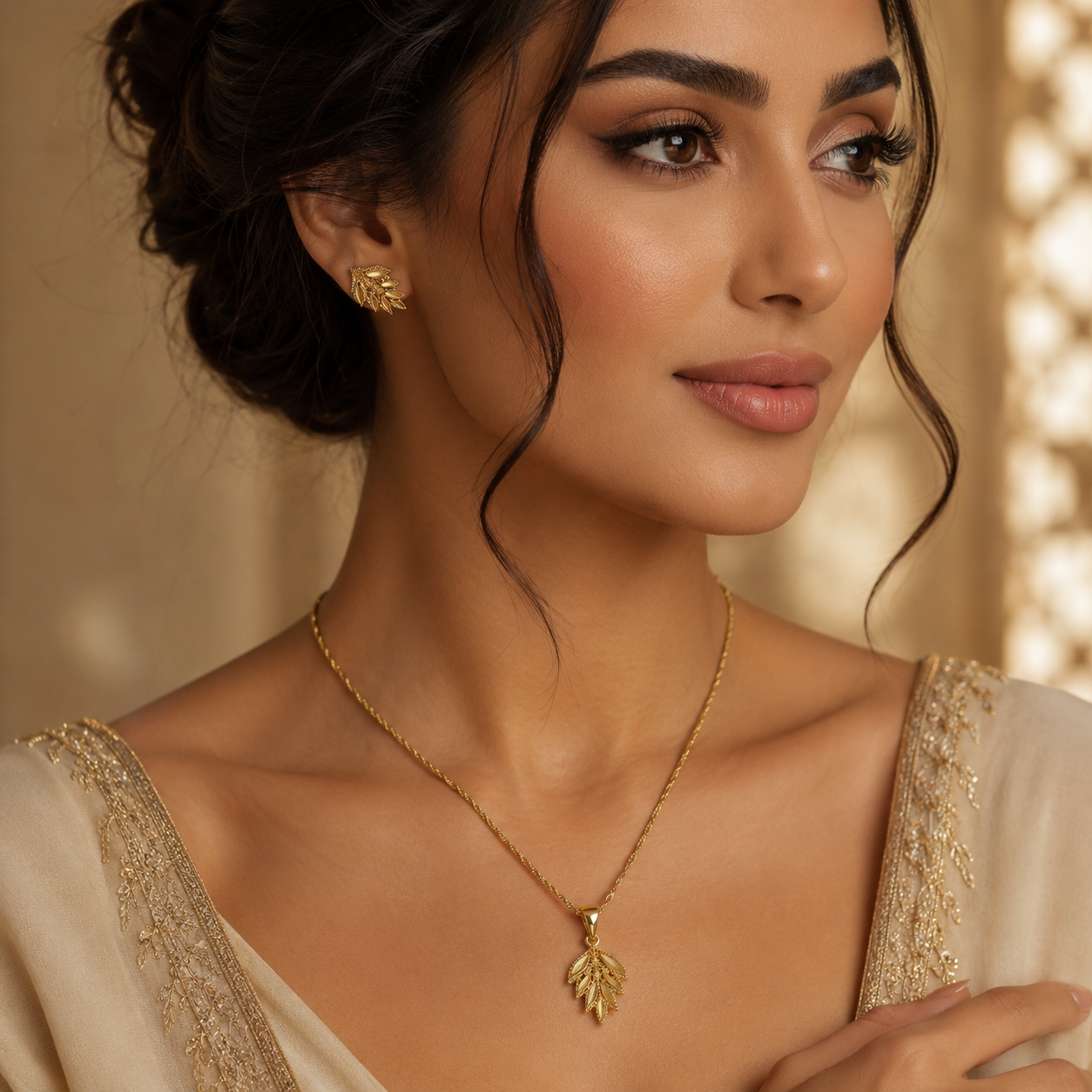 Abuda Ghada Laurel Leaf Gold Jewelry Set image 3