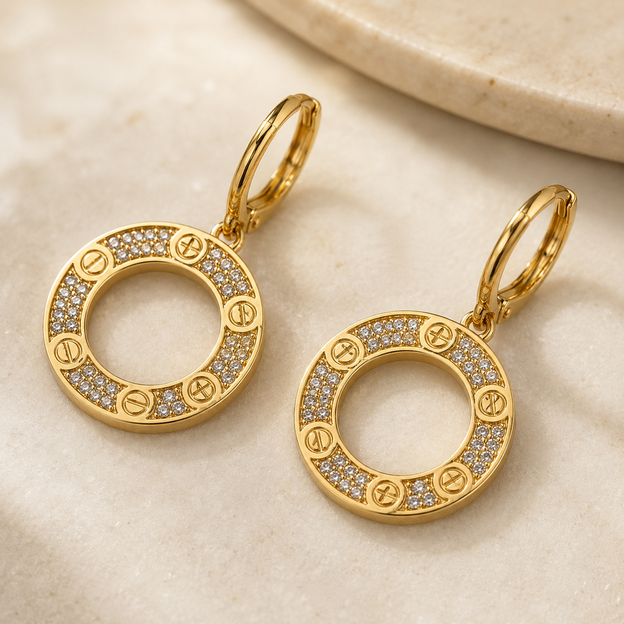 Abuda Faye Round Halo Gold Jewelry Set image 5